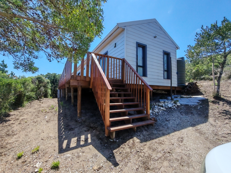 2 Bedroom Property for Sale in Beachview Eastern Cape